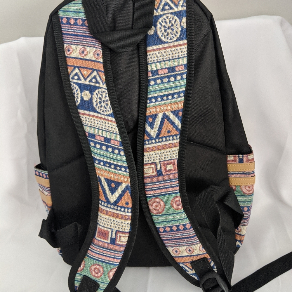 Back pack. - Picture 4 of 5